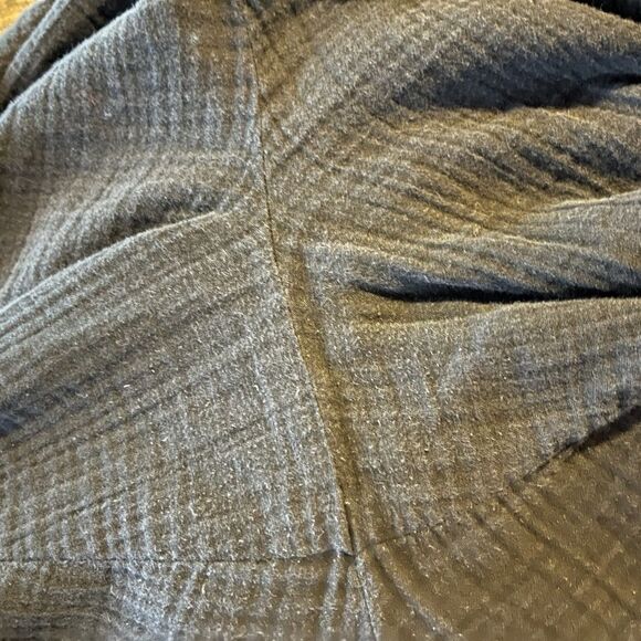 New Eileen, Fisher, black gauze, elastic waste, cropped ankle Capri pants - Picture 6 of 6